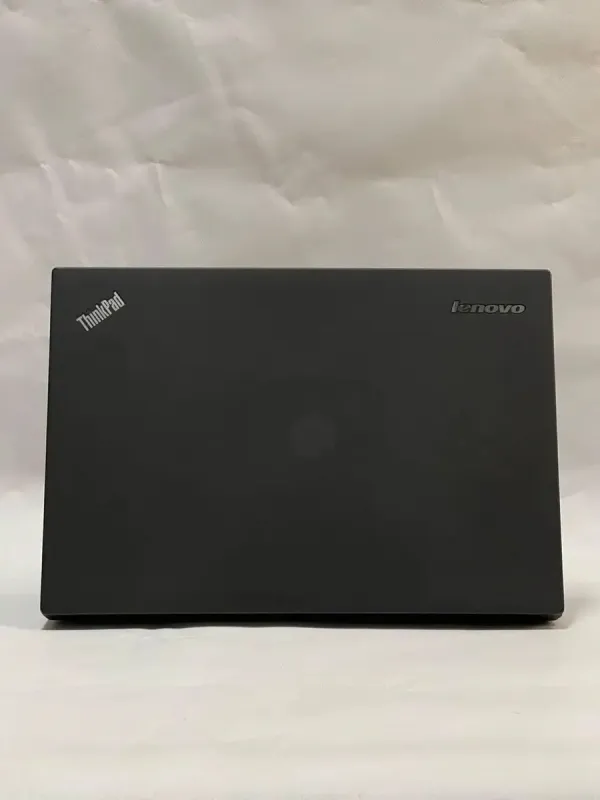 Ноутбук Lenovo ThinkPad T450 / 14" (1600x900) TN / Intel Core i5-5300U (2 (4) ядра по 2.3 - 2.9 GHz) / 8 GB DDR3 / 256 GB SSD / Intel HD Graphics 5500 / WebCam / VGA б/в - зображення 8