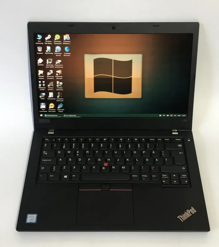 Ультрабук Б-клас Lenovo ThinkPad L490 / 14" (1920x1080) IPS Touch / Intel Core i5-8265U (4 (8) ядра по 1.6 - 3.9 GHz) / 8 GB DDR4 / 256 GB SSD / Intel UHD Graphics / WebCam / Win 10 Pro б/в - зображення 2