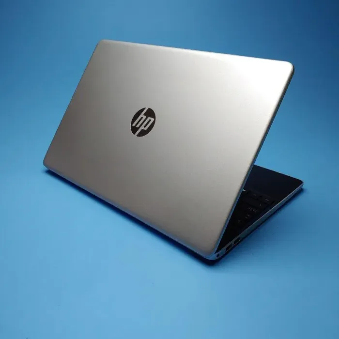 Ультрабук HP 15-dy1038ca / 15.6" (1366x768) TN / Intel Core i5-1135G7 (4 (8) ядра по 2.4 - 4.2 GHz) / 8 GB DDR4 / 512 GB SSD / Intel Iris Xe Graphics / WebCam / Win 11 Home б/в - зображення 5