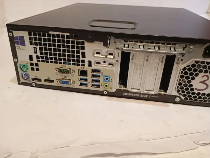 ПК Б-клас HP EliteDesk 800 G2 SFF / Intel Core i3-6100 (2 (4) ядра по 3.7 GHz) / 8 GB DDR4 / 500 GB HDD / Intel HD Graphics 530 / DVD-RW б/в - зображення 4