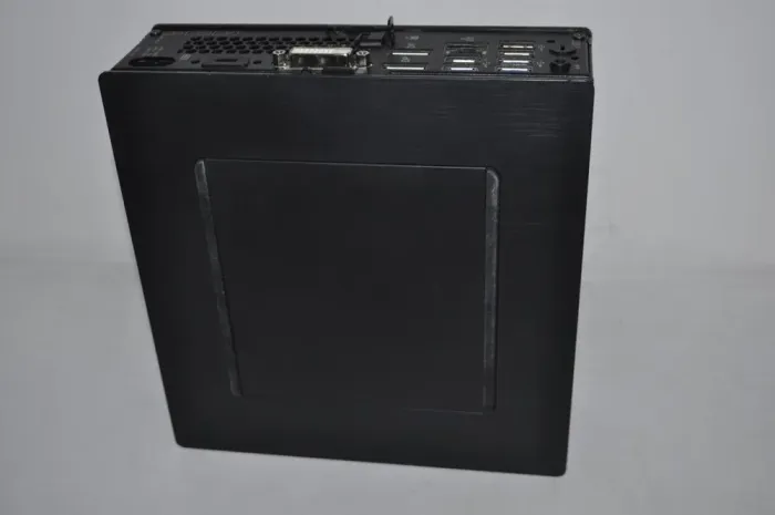 Неттоп Fujitsu Esprimo Q958 Mini USFF / Intel Core i5-9500T (6 ядер по 2.2 - 3.7 GHz) / 16 GB DDR4 / 256 GB SSD M.2 / Intel UHD Graphics 630 / Windwos 11 Pro б/в - зображення 7