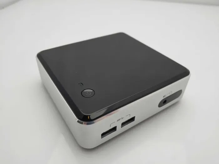 Комп'ютер Intel NUC D54250WYK Black USFF / Intel Core i5-4250U (2 (4) ядра по 1.3-2.6 GHz) / 8 GB DDR3 / 128 GB SSD / HD Graphics 5000 / WiFi / HDMI  б/в - зображення 2