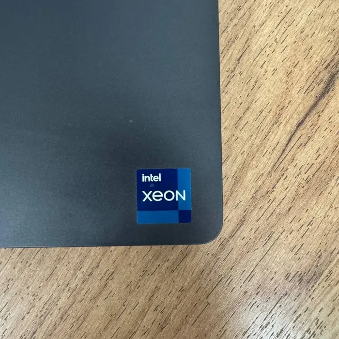 Мобільна робоча станція Dell Precision 7560 / 15.6" (3840x2160) IPS / Intel Xeon W-11855M (6 (12) ядер по 2.6 - 4.9 GHz) / 32 GB DDR4 / 1000 GB SSD / nVidia RTX A4000, 8 GB GDDR6, 256-bit / WebCam б/в - зображення 8