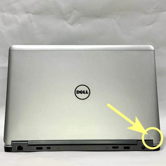 Ноутбук Б-клас Dell Latitude E7440 / 14" (1920x1080) IPS / Intel Core i7-4600U (2 (4) ядра по 2.1 - 3.3 GHz) / 8 GB DDR3 / 256 GB SSD / Intel HD Graphics 4400 / Windows 10 Pro б/в - зображення 3