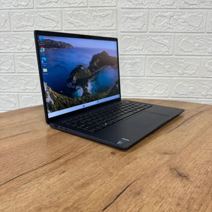 Ультрабук Б-клас Dell Latitude 7450 / 14" (1920x1200) IPS / Intel Core Ultra 5 135U (12 (14) ядер по 1.1 - 4.4 GHz) / 16 GB DDR5 / 256 GB SSD / Intel Graphics / WebCam б/в - зображення 4