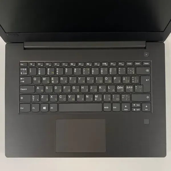 Ноутбук Lenovo IdeaPad V330-14IKB / 14" (1920x1080) TN / Intel Core i5-8250U (4 (8) ядра по 1.6 - 3.4 GHz) / 8 GB DDR4 / 256 GB SSD / Intel UHD Graphics 620 / WebCam / TouchID б/в - зображення 3