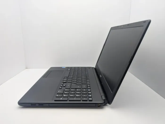Ноутбук Acer Aspire E1-572 / 15.6" (1366x768) TN / Intel Core i5-4200U (2 (4) ядра по 1.6 - 2.6 GHz) / 8 GB DDR3 / 500 GB HDD / Intel HD Graphics 4400 / WebCam б/в - зображення 6