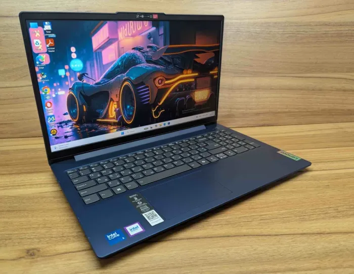 Ультрабук Б-клас Lenovo IdeaPad Slim3 15IRU9 / 15.6" (1920x1080) IPS / Intel Core 5-120U (10 (12) ядер по 1.4 - 5.0 GHz) / 16 GB DDR5 / 1000 GB SSD / Intel Graphics / WebCam / Windows 11 б/в - зображення 5