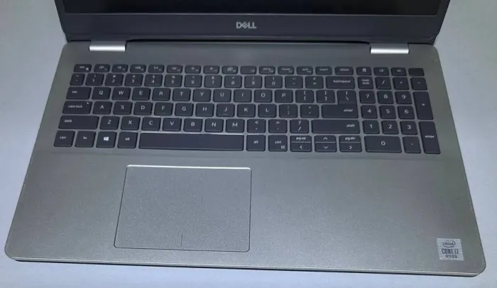 Ноутбук Dell Inspiron 5593 / 15.6" (1920x1080) IPS / Intel Core i7-1065G7 (4 (8) ядер по 1.3-3.9GHz / 16 GB DDR4 / 128 GB SSD + 1000 GB HDD / Intel Iris Plus Graphics / WebCam / Windows 11 Pro б/в - зображення 3