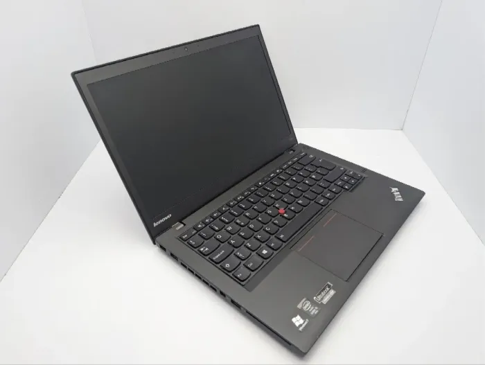 Ноутбук Lenovo ThinkPad T440s / 14" (1600x900) TN / Intel Core i5-4300U (2 (4) ядра по 1.9 - 2.9 GHz) / 8 GB DDR3 / 120 GB SSD / Intel HD Graphics 4400 / WebCam б/в - зображення 6