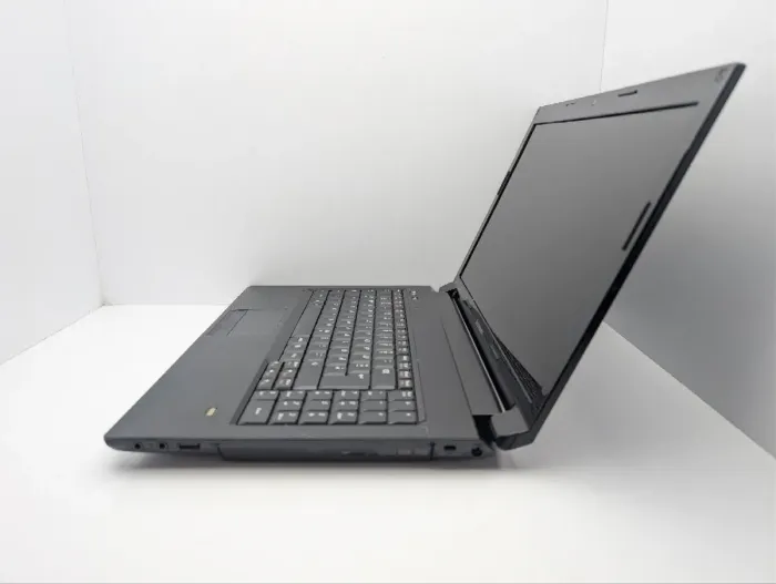 Ноутбук Lenovo B560 / 15.6" (1366x768) TN / Intel Core i5-480M (2 (4) ядра по 2.6 - 2.9 GHz) / 6 GB DDR3 / 320 GB HDD / Intel HD Graphics / WebCam / DVD-ROM б/в - изображение 5