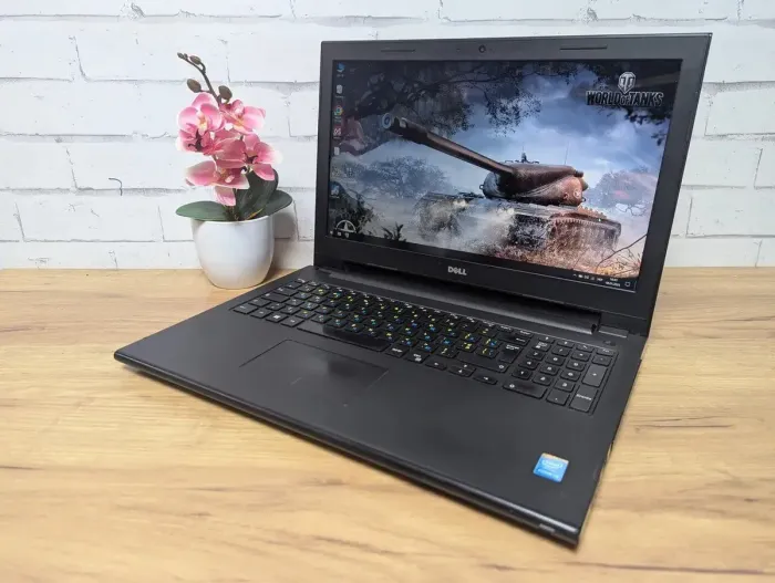 Ноутбук Dell Inspiron 15 3000 / 15.6" (1920x1080) TN / Intel Core i3-4005U (2 (4) ядра по 1.7 GHz) / 8 GB DDR3 / 128 GB SSD / Intel HD Graphics 4400 / WebCam б/в - зображення 6