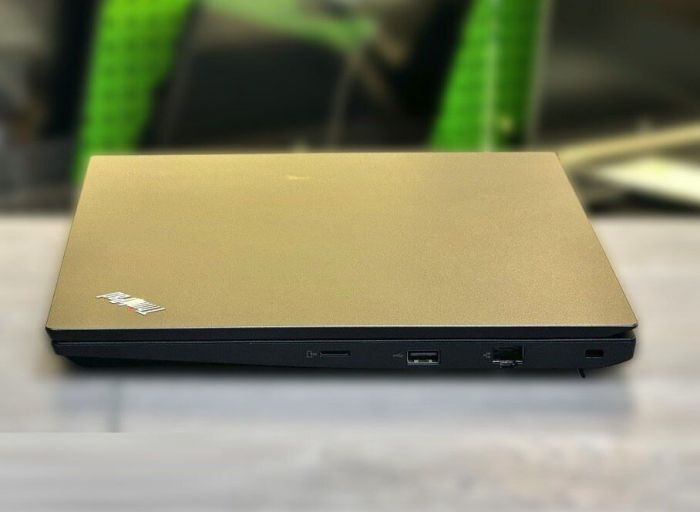 Ноутбук Б-клас Lenovo ThinkPad E480 / 14" (1920x1080) IPS / Intel Core i5-8250U (4 (8) ядра по 1.6 - 3.4 GHz) / 12 GB DDR4 / 256 GB SSD M.2 / Intel UHD Graphics 620 / WebCam / Win 10 Pro б/в - зображення 6