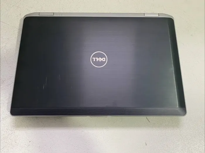 Ноутбук Dell Latitude E6530 / 15.6" (1600x900) TN / Intel Core i5-3380M (2 (4) ядра по 2.9 - 3.6 GHz) / 8 GB DDR3 / 120 GB SSD / nVidia NVS 5200M, 1 GB GDDR5, 64-bit / WebCam / DVD-ROM б/в - зображення 5