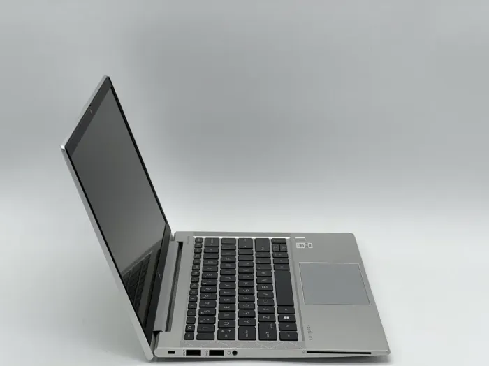 Ультрабук HP EliteBook 830 G7 / 13.3" (1920x1080) IPS / Intel Core i7-10610U (4 (8) ядра по 1.8 - 4.9 GHz) / 16 GB DDR4 / 240 GB SSD / Intel UHD Graphics / WebCam б/в - зображення 3