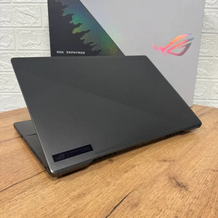 Ігровий ноутбук Asus ROG Zephyrus G15 GA503RS / 15.6" (2560x1440) IPS / AMD Ryzen 9 6900HS (8 (16) ядер по 3.3 - 4.9 GHz) / 16 GB DDR5 / 1512 GB SSD / nVidia GeForce RTX 3080, 8 GB GDDR6, 256-bit / WebCam б/в - зображення 6
