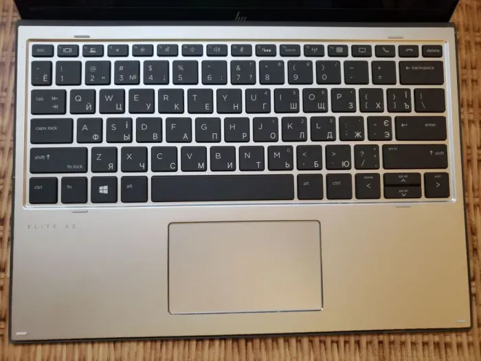 Нетбук-трансформер HP Elite x2 G4 / 12.3" (1920x1280) IPS Touch / Intel Core i5-8365U (4 (8) ядра по 1.6 - 4.1 GHz) / 8 GB DDR3 / 256 GB SSD / Intel UHD Graphics / WebCam б/в - зображення 3