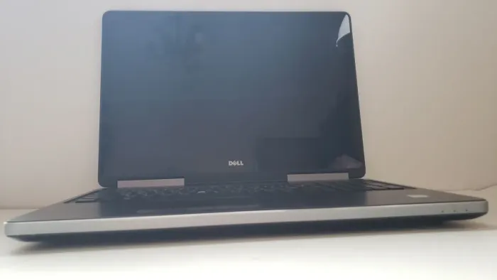 Мобільна робоча станція Dell Precision 7510 / 15.6" (1920x1080) IPS Touch / Intel Core i7-6920HQ (4 (8) ядра по 2.9 - 3.8 GHz) / 32 GB DDR4 / 256 GB SSD M.2 + 500 GB HDD / AMD FirePro W5170M, 2 GB GDDR5, 128-bit / WebCam б/в - зображення 2