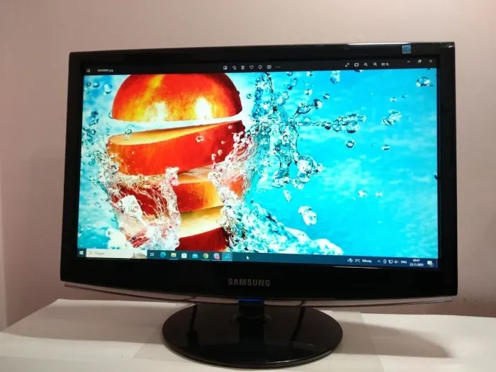 Комплект ПК: HP EliteDesk 800 G3 SFF / Intel Core i5-6500 (4 ядра по 3.2 - 3.6 GHz) / 8 GB DDR4 / 500 GB HDD / Intel HD Graphics 530 + Монітор Samsung SyncMaster 2033SN / 20" (1600x900) TN+film / VGA б/в - зображення 9