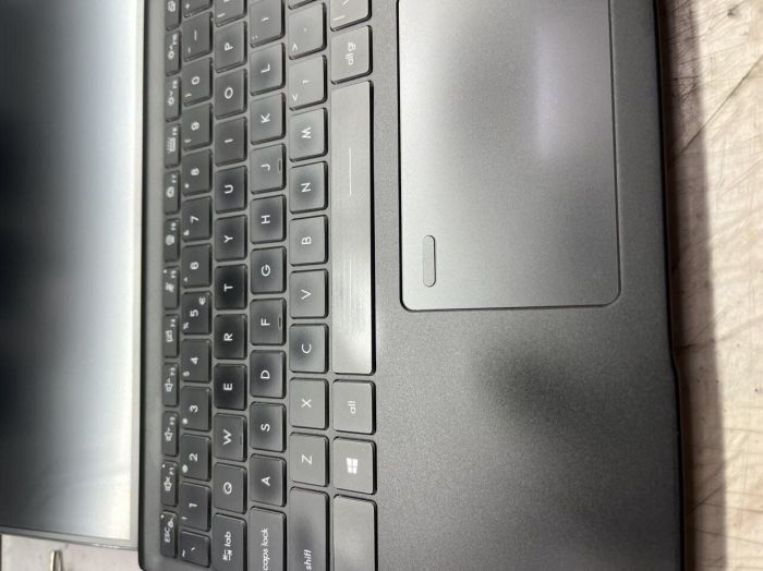 Ультрабук Б-класс MSI Summit B14 A11M-077US / 14" (1920x1080) IPS / Intel Core i5-1135G7 (4 (8) ядра по 2.4 - 4.2 GHz) / 16 GB DDR4 / 512 GB SSD / Intel Iris Xe Graphics / WebCam б/в - изображение 8