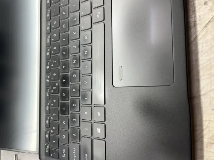 Ультрабук Б-класс MSI Summit B14 A11M-077US / 14" (1920x1080) IPS / Intel Core i5-1135G7 (4 (8) ядра по 2.4 - 4.2 GHz) / 16 GB DDR4 / 512 GB SSD / Intel Iris Xe Graphics / WebCam б/в - зображення 8