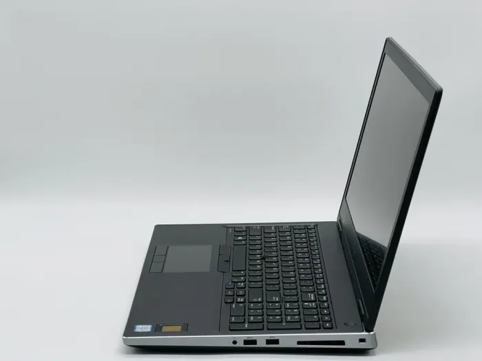 Мобільна робоча станція Dell Precision 7540 / 15.6" (1920x1080) IPS / Intel Core i5-9400H (4 (8) ядра по 2.5 - 4.3 GHz) / 16 GB DDR4 / 480 GB SSD / nVidia Quadro T2000, 4 GB GDDR5, 128-bit / WebCam б/в - зображення 4