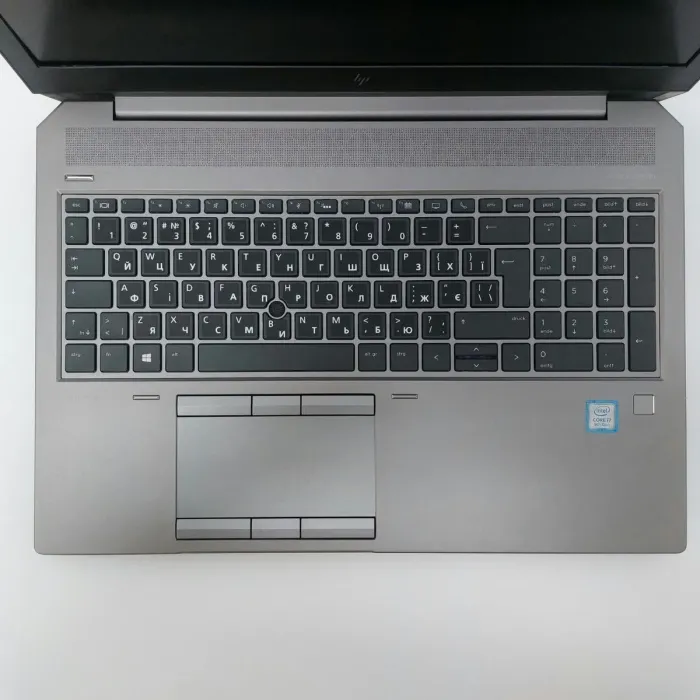 Мобільна робоча станція HP ZBook 15 G6 / 15,6" (1920x1080) IPS / Intel Core i7-9850H (6 (12) ядра по 2,6 - 4,6 ГГц) / 16 ГБ DDR4 / 512 ГБ SSD / nVidia Quadro T1000, 4 ГБ GDDR5, 128-біт / WebCam б/в - зображення 4