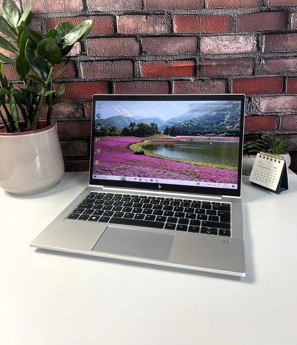 Ультрабук HP EliteBook 835 G8 / 13.3" (1920x1080) IPS / AMD Ryzen 3 Pro 5450U (4 (8) ядра по 2.6 - 4.0 GHz) / 16 GB DDR4 / 512 GB SSD / AMD Radeon RX Vega 5 Graphics / WebCam / Win 10 Pro б/в - зображення 2