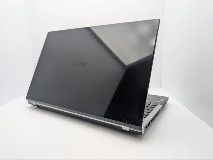 Ноутбук Acer Aspire V3-551G / 15.6" (1366x768) TN / AMD A10-4600M (4 ядра по 2.3 - 3.2 GHz) / 8 GB DDR3 / 1000 GB HDD / AMD Radeon HD 7670M, 2 GB GDDR3, 128-bit / WebCam / DVD-ROM б/в - зображення 8