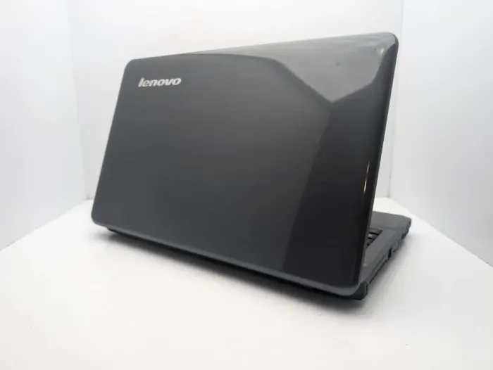 Ноутбук Lenovo G550 / 15.6" (1366x768) TN / Intel Core 2 Duo T6600 (2 ядра по 2.2 GHz) / 6 GB DDR3 / 500 GB HDD / nVidia GeForce G210M, 512 MB GDDR3, 64-bit / WebCam б/в - зображення 8