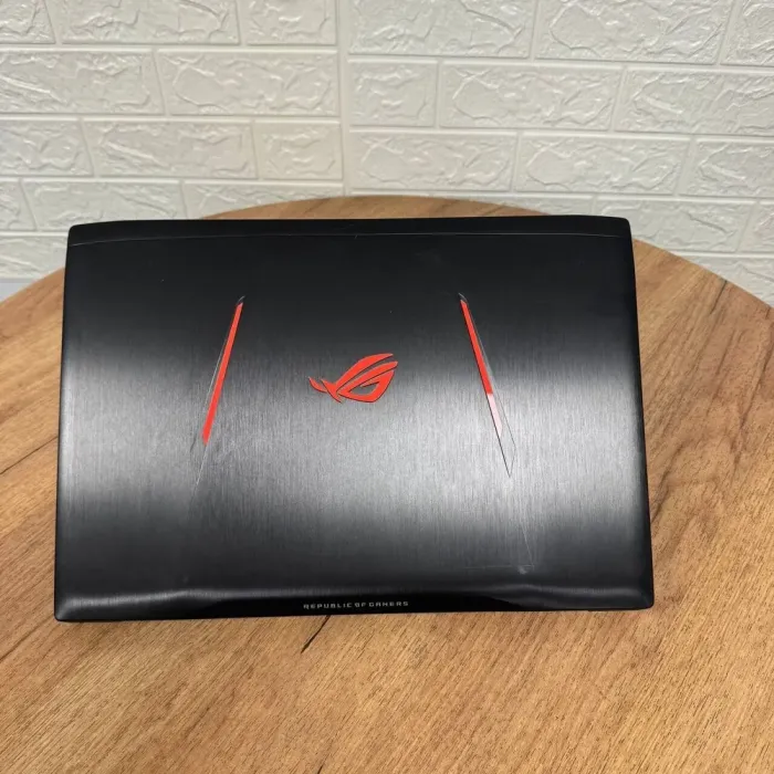 Ігровий ноутбук Б-клас Asus ROG Strix GL502VM / 15.6" (1920x1080) IPS / Intel Core i7-7700HQ (4 (8) ядра по 2.8 - 3.8 GHz) / 12 GB DDR4 / 500 GB SSD / nVidia GeForce GTX 1060, 3 GB GDDR5, 192-bit / WebCam б/в - зображення 3