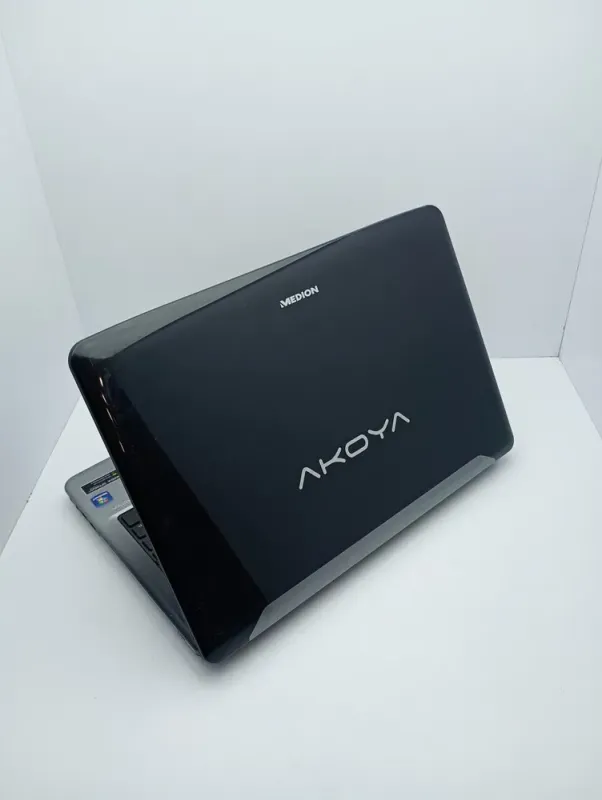 Ноутбук Acer Medion 156 / 15.6" (1366x768) TN / Intel Core i5-2450M (2 (4) ядра по 2.5 - 3.1 GHz) / 6 GB DDR3 / 320 GB HDD / nVidia GeForce GT 630M АКБ не тримає б/в - зображення 8