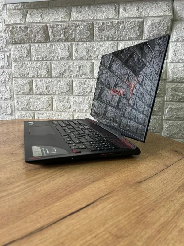 Ігровий ноутбук Lenovo Legion Y720-15IKB / 15.6" (1920x1080) IPS / Intel Core i7-7700HQ (4 (8) ядра по 2.8 - 3.8 GHz) / 8 GB DDR4 / 256 GB SSD / nVidia GeForce GTX 1060, 6 GB GDDR5, 192-bit / WebCam б/в - зображення 5