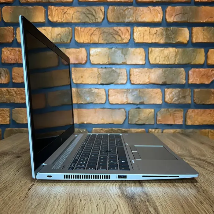 Ноутбук Б-клас HP EliteBook 755 G5 / 15.6" (1920x1080) IPS / AMD Ryzen 3 Pro 2300U (4 ядра по 2.0 - 3.4 GHz) / 8 GB DDR4 / 256 GB SSD / AMD Radeon Vega 6 Graphics / WebCam / HDMI б/в - зображення 5