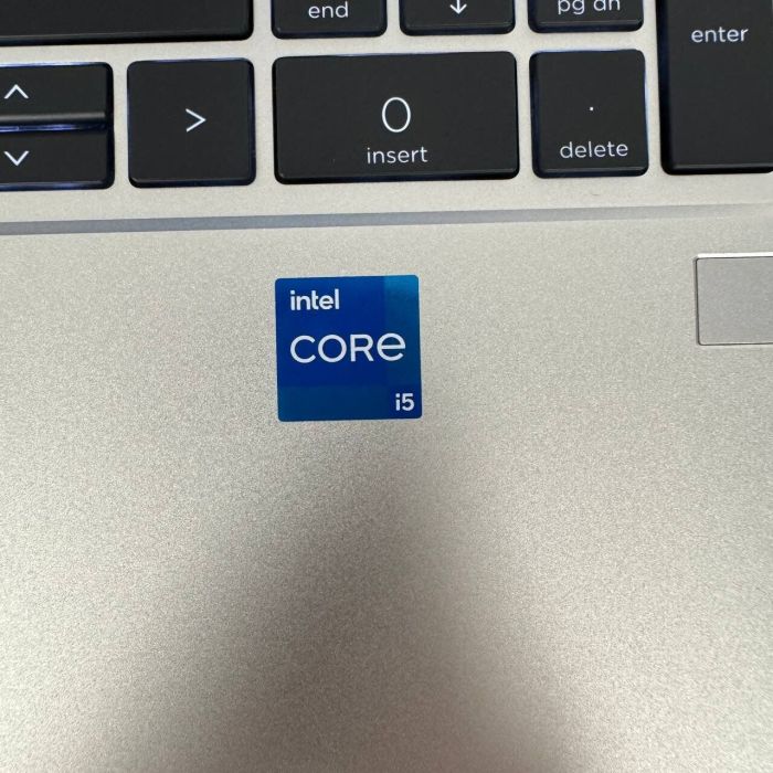 Ультрабук Б-клас HP ProBook 450 G8 / 15.6" (1920x1080) IPS / Intel Core i5-1135G7 (4 (8) ядра по 2.4 - 4.2 GHz) / 8 GB DDR4 / 256 GB SSD NVMe / Intel Iris Xe Graphics / WebCam б/в - зображення 8