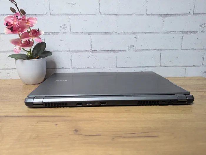 Ноутбук Б-клас Acer Aspire V5 ZRQ / 15.6" (1366x768) TN Touch / Intel Core i5-4200U (2 (4) ядра по 1.6 - 2.6 GHz) / 8 GB DDR3 / 128 GB SSD / nVidia GeForce GT 750M, 4 GB GDDR5, 128-bit / WebCam б/в - зображення 8