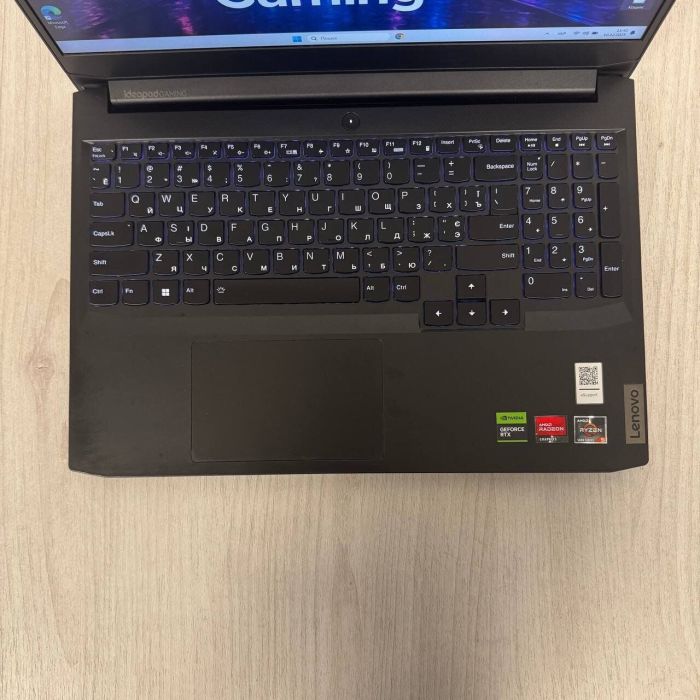 Ігровий ноутбук Б-класу Lenovo IdeaPad Gaming 3 15ACH6 / 15,6" (1920x1080) IPS / AMD Ryzen 5 5500H (4 (8) ядра по 3,3 - 4,2 ГГц) / 16 ГБ DDR4 / 512 ГБ SSD NVMe / nVidia GeForce RTX 2050, 4 ГБ GDDR6, 64-біт / WebCam б/в - зображення 3
