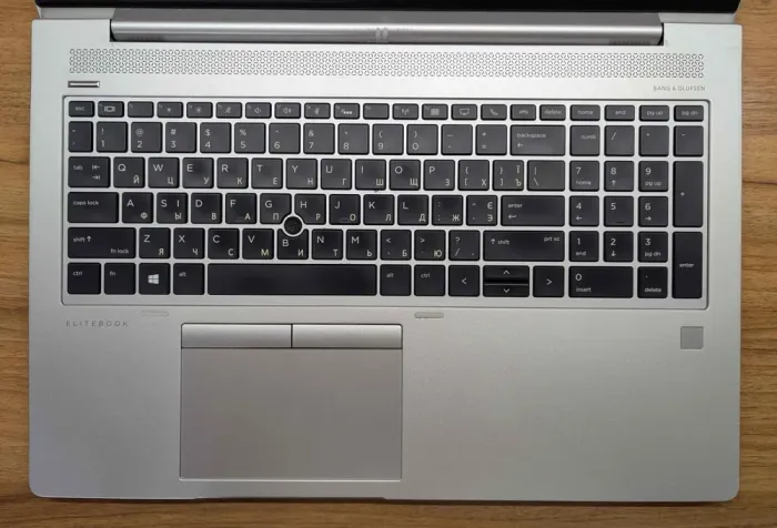 Ультрабук HP EliteBook 850 G6 / 15.6" (1920x1080) IPS / Intel Core i5-8265U (4 (8) ядра по 1.6 - 3.9 GHz) / 16 GB DDR4 / 256 GB SSD / Intel UHD Graphics 620 / WebCam / Fingerprint / Windows 10 б/в - зображення 3