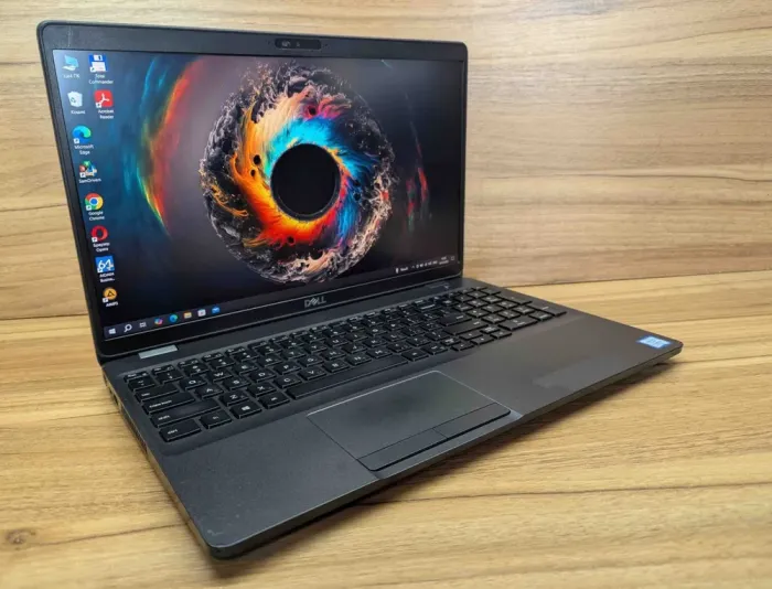 Ультрабук Б-клас Dell Latitude 5500 / 15.6" (1920x1080) IPS / Intel Core i7-8665U (4 (8) ядра по 1.9 - 4.8 GHz) / 16 GB DDR4 / 512 GB SSD / Intel UHD Graphics / WebCam / Windows 10 б/в - зображення 5