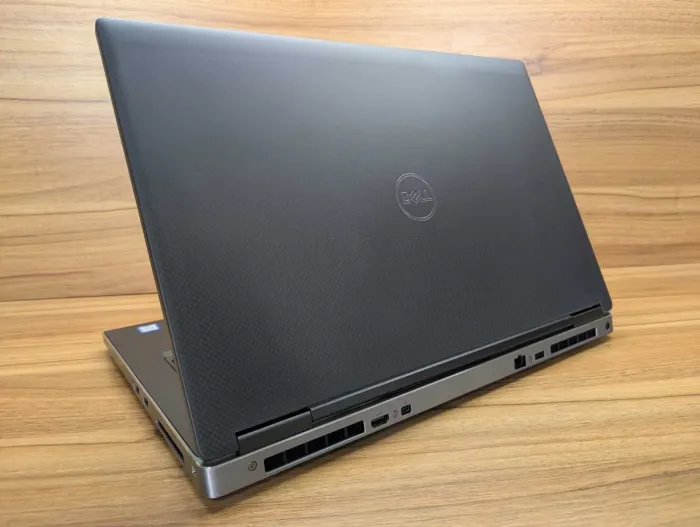 Мобільна робоча станція Dell Precision 7740 / 17.3" (1920x1080) IPS / Intel Xeon E-2276M (6 (12) ядер по 2.8 - 4.7 GHz) / 32 GB DDR4 / 1000 GB SSD / nVidia Quadro RTX 4000, 8 GB GDDR6, 256-bit / WebCam / Windows 10 б/в - зображення 6