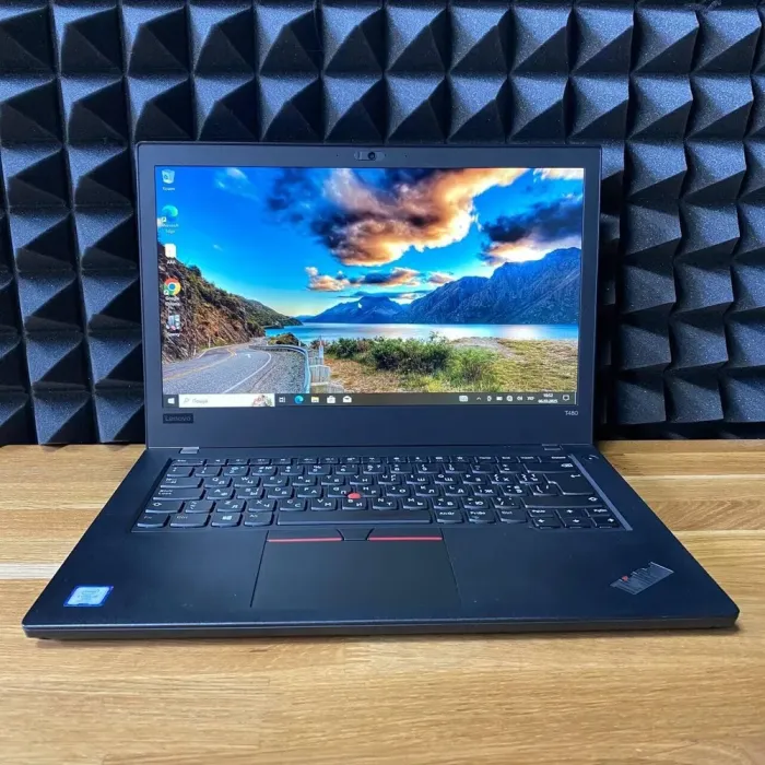Ультрабук Lenovo ThinkPad T480 / 14" (1920x1080) TN Touch / Intel Core i5-8350U (4 (8) ядра по 1.7 - 3.6 GHz) / 16 GB DDR4 / 256 GB SSD / Intel UHD Graphics 620 / WebCam б/в - зображення 2