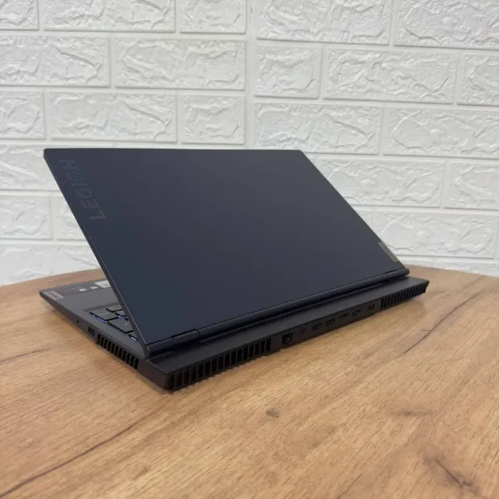 Ігровий ноутбук Б-клас Lenovo Legion 5 15ACH6H / 15.6" (2560x1440) IPS / AMD Ryzen 5 5600H (6 (12) ядер по 3.3 - 4.2 GHz) / 16 GB DDR4 / 512 GB SSD NVMe / nVidia GeForce RTX 3060, 6 GB GDDR6, 192-bit б/в - зображення 6