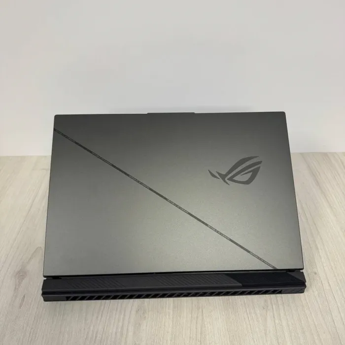 Ігровий ноутбук Asus Rog Strix G18 G814jZR / 18" (2560x1600) IPS / Intel Core i9-14900HX (24 (32) ядра по 1,6 - 5,8 ГГц) / 32 ГБ DDR5 / 1000 ГБ SSD M.2 NVMe / nVidia GeForce RTX 4080, 12 ГБ GDDR6X, 192-біт / Веб-камера б/в - зображення 7