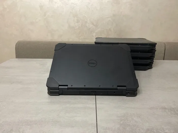Захищений ноутбук Dell Latitude 5420 Rugged / 14" (1920x1080) IPS / Intel Core i5-8350U (4 (8) ядра по 1.7 - 3.6 GHz) / 16 GB DDR4 / 512 GB SSD M.2 / AMD Radeon RX 540, 2 GB GDDR5, 64-bit / WebCam / Два АКБ б/в - зображення 7