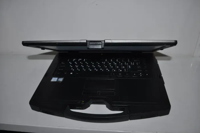 Напівзахищений ноутбук Getac S410 G2 / 14" (1366x768) TN Touch / Intel Core i3-7100U (2 (4) ядра по 2.4 GHz) / 32 GB DDR4 / 256 GB SSD / Intel HD Graphics 620 / Windows 11 Pro / Два АКБ б/в - зображення 7