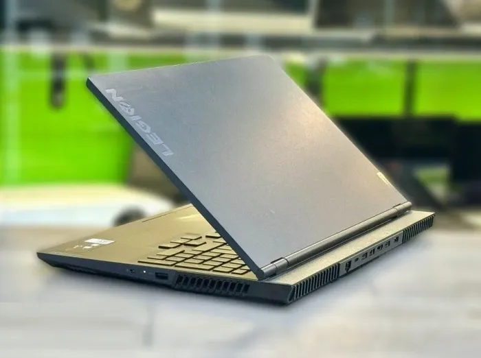 Ігровий ноутбук Lenovo Legion 5 15ACH6H / 15,6" (1920x1080) IPS / AMD Ryzen 5 5600H (6 (12) ядер по 3,3 - 4,2 ГГц) / 16 ГБ DDR4 / 512 ГБ SSD M.2 / nVidia GeForce RTX 3060, 6 ГБ GDDR6, 192-біт / Веб-камера / Win 11 Home б/в - изображение 6