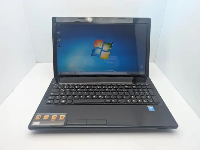 Ноутбук Lenovo G580 / 15.6" (1366x768) TN / Intel Pentium B960 (2 ядра по 2.2 GHz) / 6 GB DDR3 / 500 GB HDD / Intel HD Graphics / WebCam б/в - зображення 2