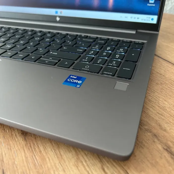 Мобільна робоча станція Б-клас HP ZBook Power 15 G9 / 15.6'' (1920x1080) IPS / Intel Core i7-12700H (14 (20) ядер по 3.5 - 4.7 GHz) / 16 GB DDR5 / 512 GB SSD / nVidia RTX A1000, 4 GB GDDR6, 128-bit / WebCam б/в - зображення 8