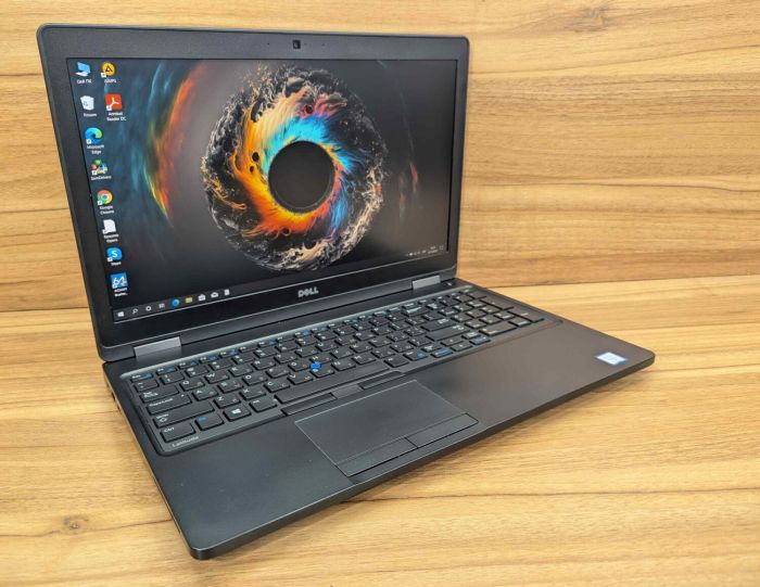 Ноутбук Dell Latitude 5580 / 15.6" (1920x1080) IPS / Intel Core i5-7300U (2 (4) ядра по 2.6 - 3.5 GHz) / 16 GB DDR4 / 240 GB SSD / Intel HD Graphics 620 / WebCam / Windows 10 б/в - зображення 4