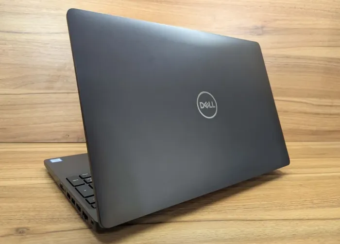 Ультрабук Dell Latitude 5500 / 15.6" (1920x1080) IPS / Intel Core i5-8265U (4 (8) ядра по 1.6 - 3.9 GHz) / 16 GB DDR4 / 480 GB SSD / Intel UHD Graphics 620 / WebCam / HDMI / Windows 10 б/в - зображення 7
